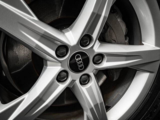 2023 Audi Q5 quattro Premium 40 TFSI