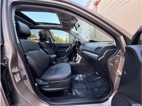 2015 Subaru Forester 2.5i Touring