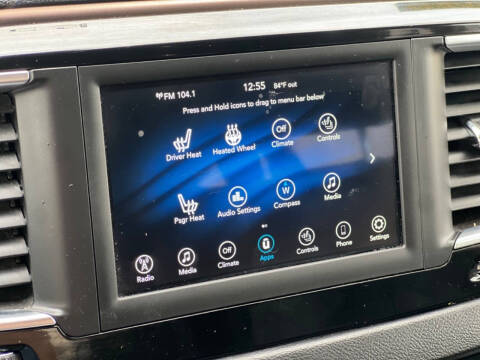 2017 Chrysler Pacifica Touring-L Plus