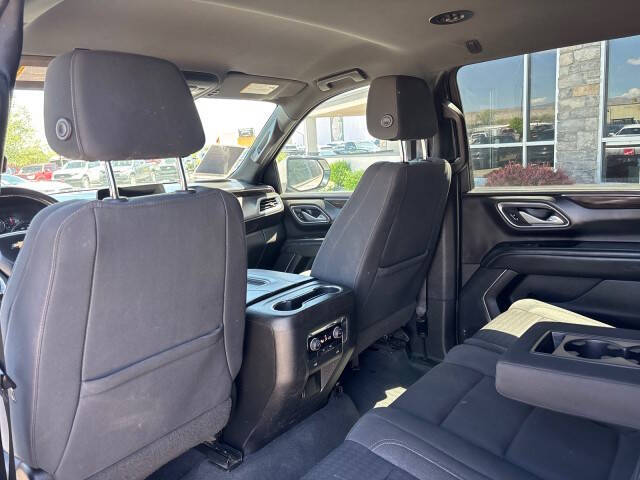 2022 Chevrolet Suburban LS