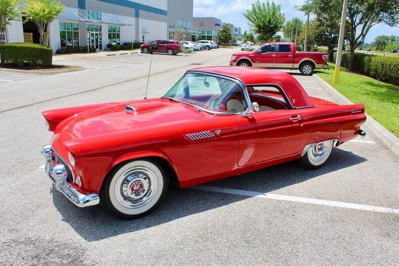 1955 Ford Thunderbird