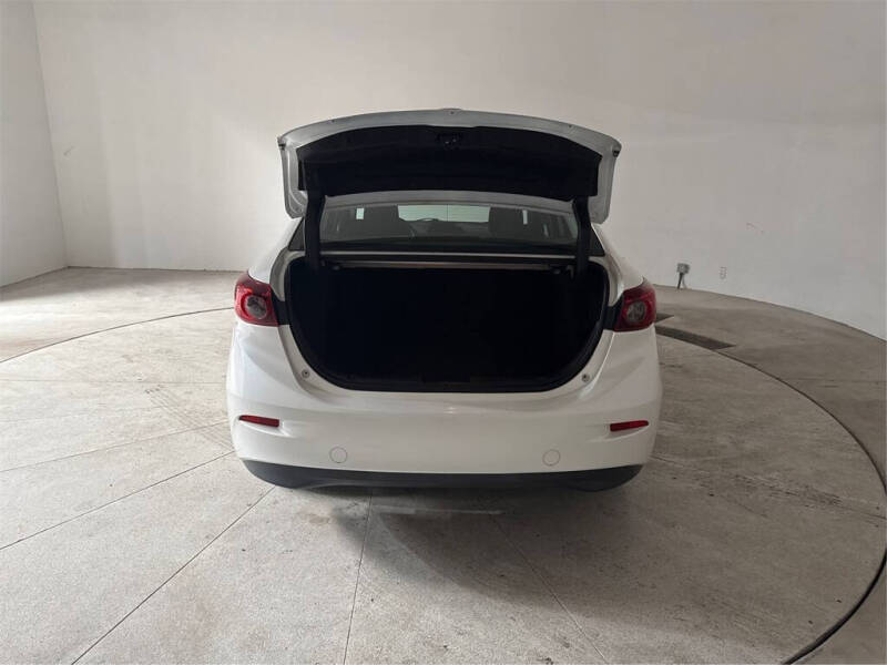 2018 Mazda MAZDA3 Sport