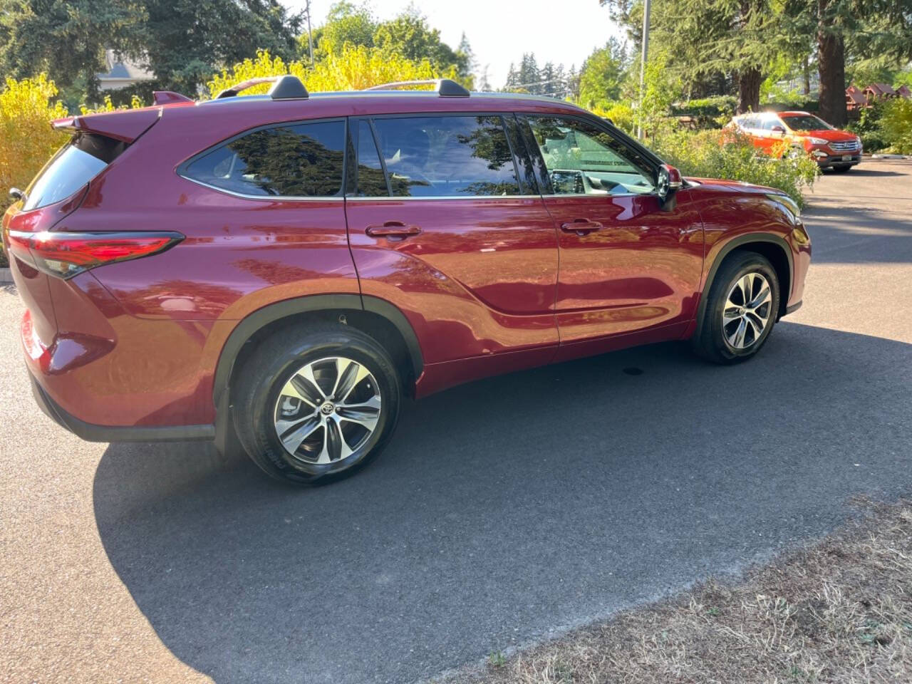 2020 Toyota Highlander for sale at E & A MOTORS in Portland, OR