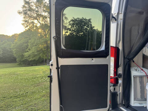2022 Winnebago Solis 59PX