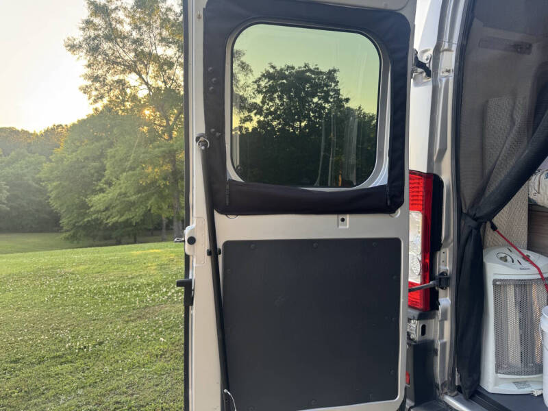 2022 Winnebago Solis 59PX