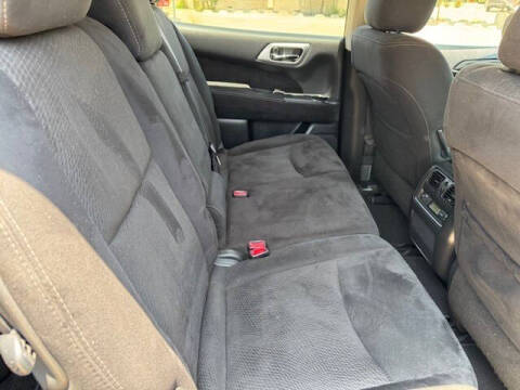 2015 Nissan Pathfinder S