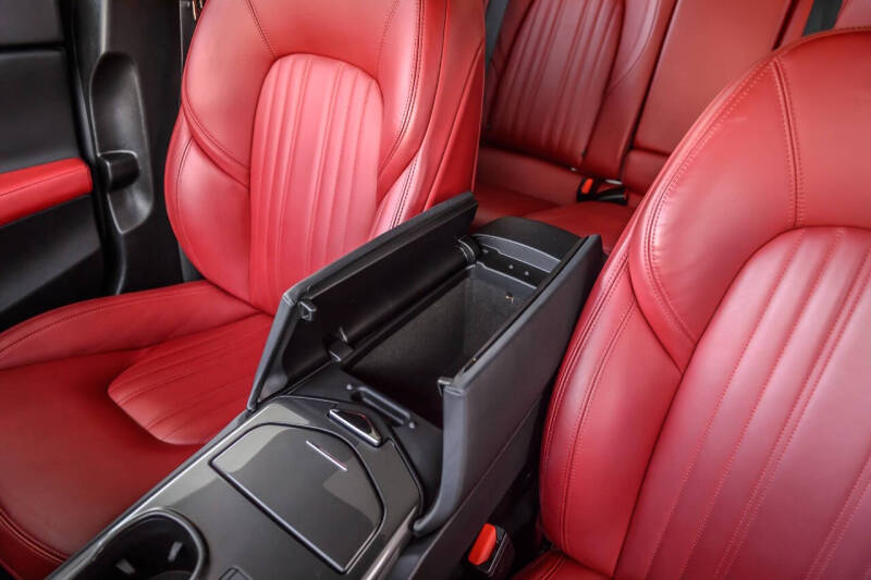 2018 Maserati Ghibli