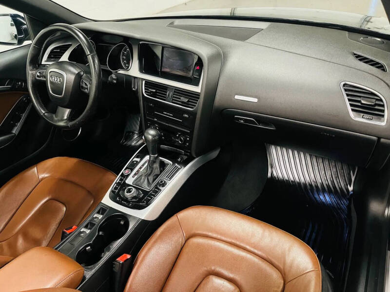 2011 Audi A5 2.0T quattro Prestige