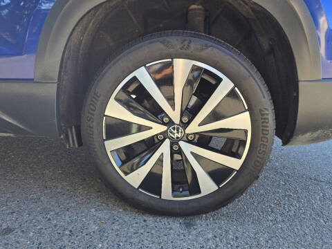 2024 Volkswagen Taos SE