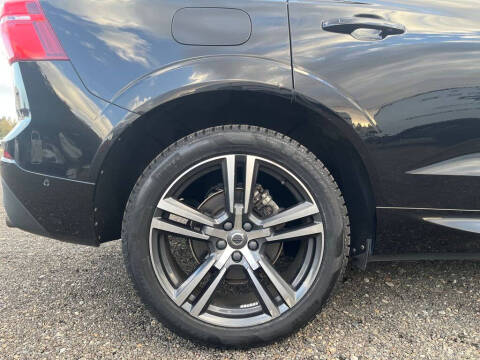 2018 Volvo XC60 T5 Momentum