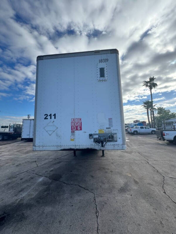 2007 Strick 53" X 102"  Curb Side Door