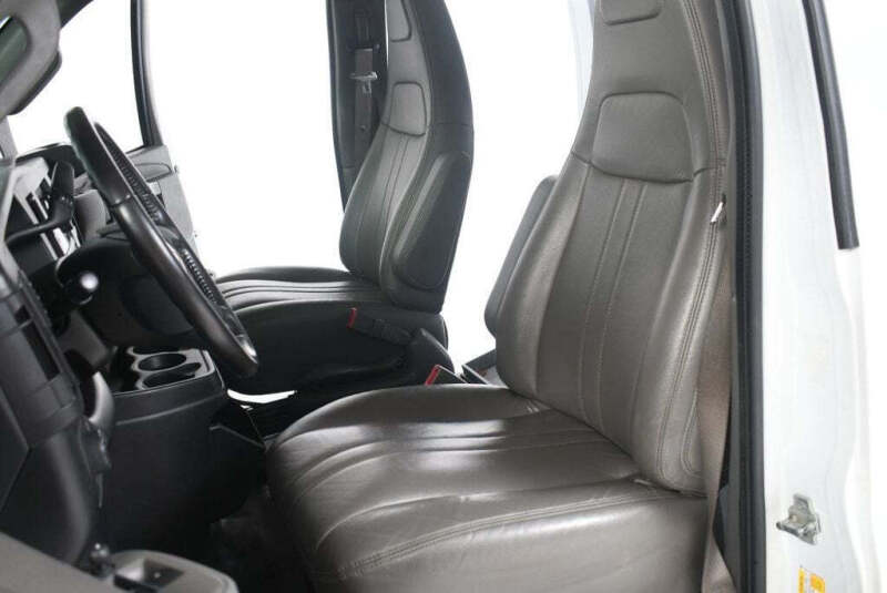 2021 Chevrolet Express 2500