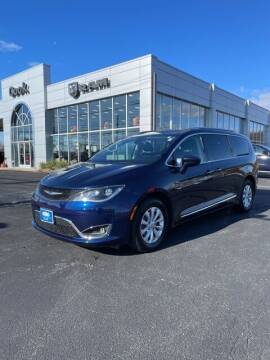 2018 Chrysler Pacifica for sale at Ron's Automotive in Manchester MD