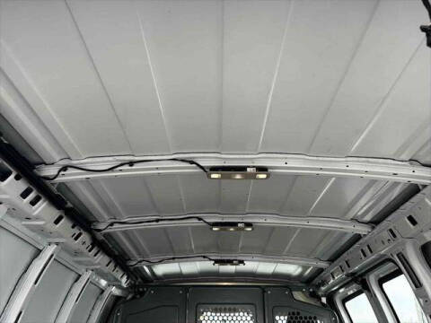 2017 Chevrolet Express 2500