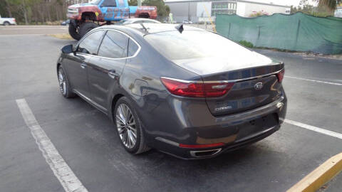 2017 Kia Cadenza