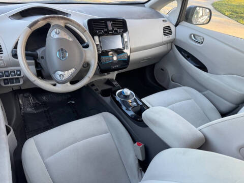 2015 Nissan LEAF S