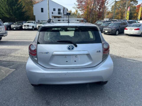 2014 Toyota Prius c Three