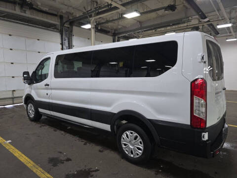2023 Ford Transit 350 XLT