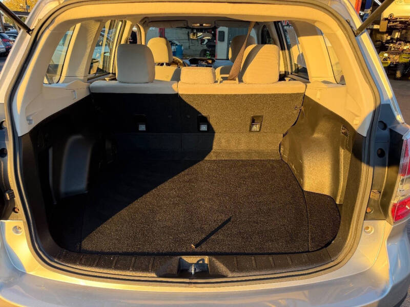 2016 Subaru Forester 2.5i