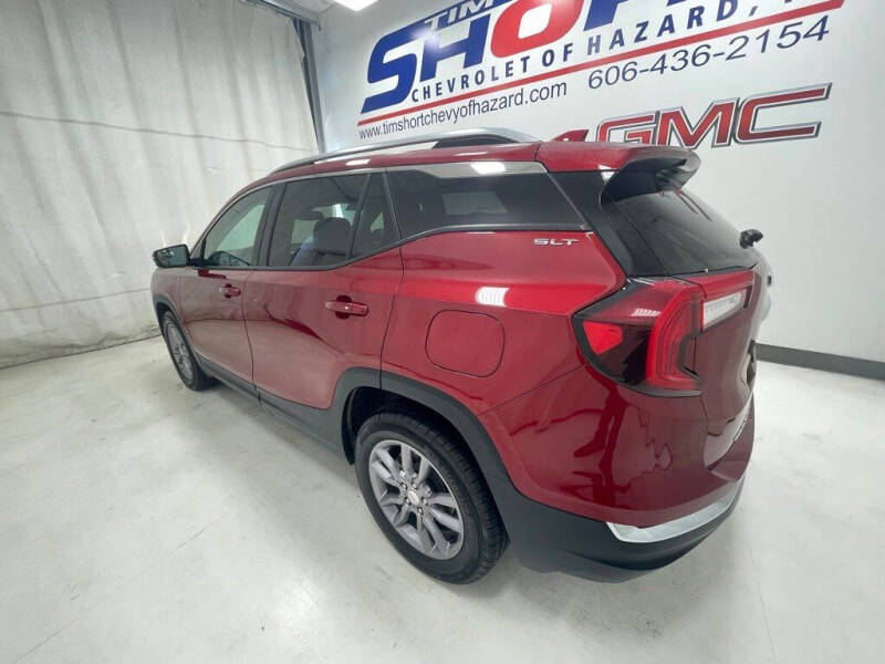 2024 GMC Terrain SLT