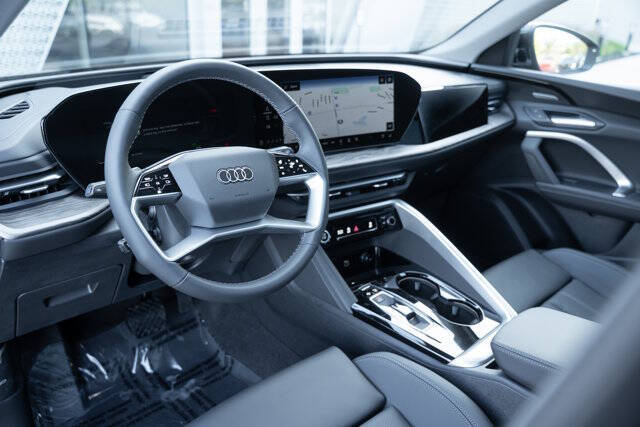 2025 Audi Q5 quattro Premium Plus TFSI