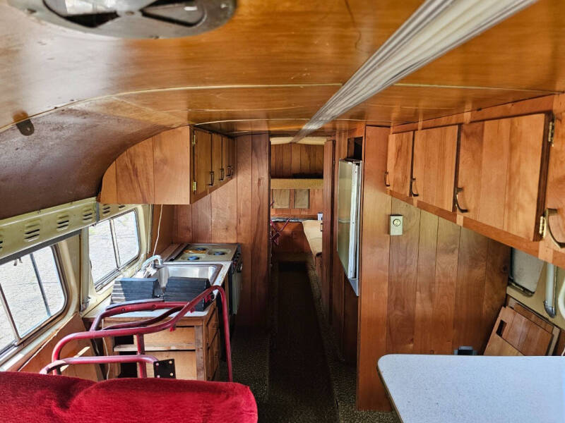 1948 Flxible Bus/RV