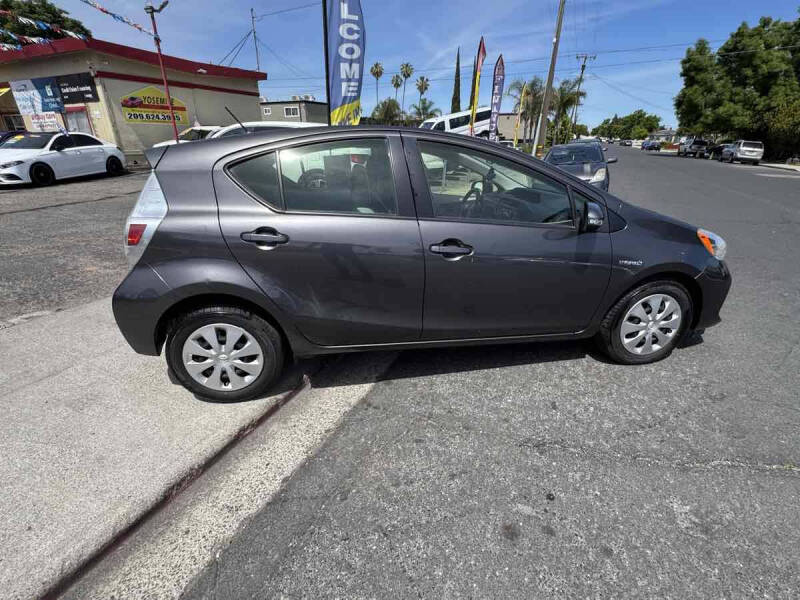 2014 Toyota Prius c