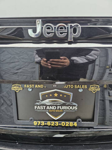 2022 Jeep Grand Cherokee Laredo