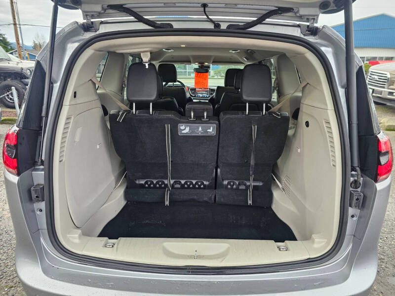 2021 Chrysler Pacifica Touring L