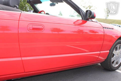 2002 Ford Thunderbird Deluxe