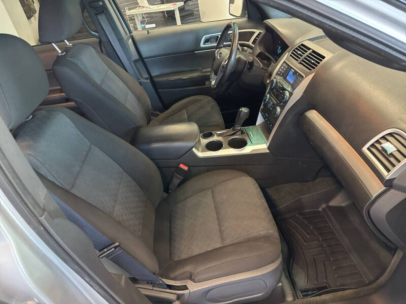 2011 Ford Explorer XLT