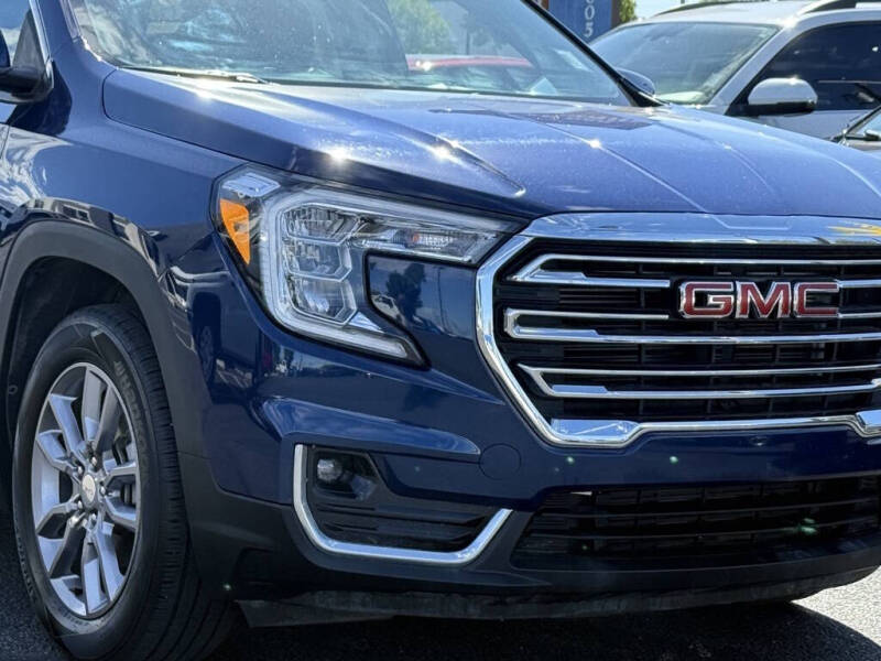 2023 GMC Terrain SLT