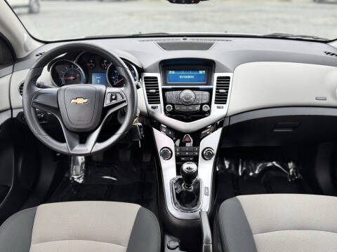 2012 Chevrolet Cruze LS