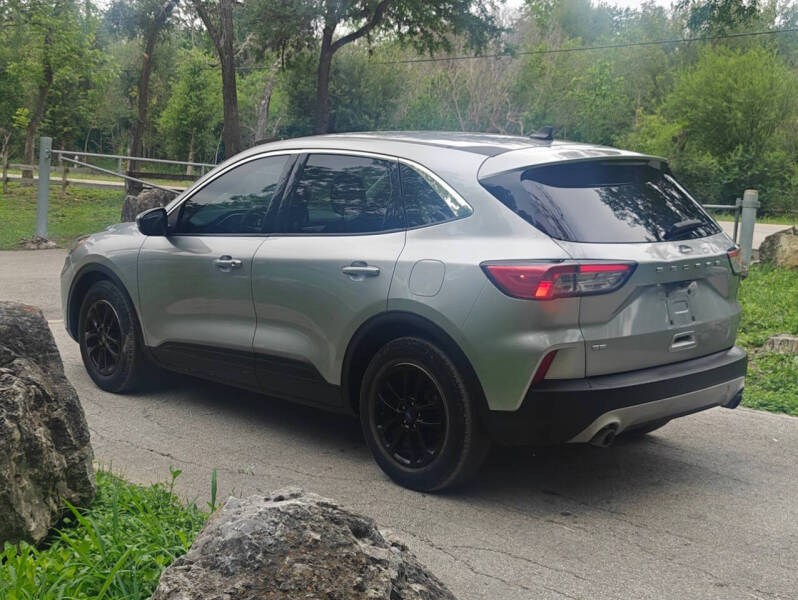 2021 Ford Escape SE