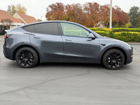 2022 Tesla Model Y Long Range