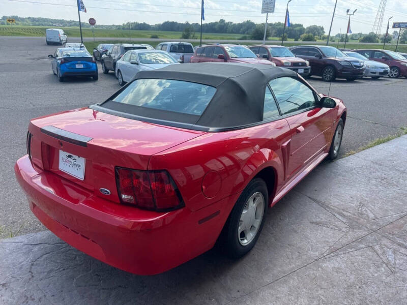 2000 Ford Mustang