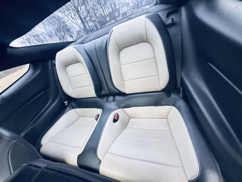 2015 Ford Mustang EcoBoost Premium