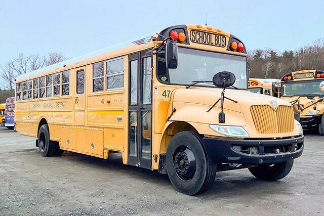 2010 IC Bus CE Series