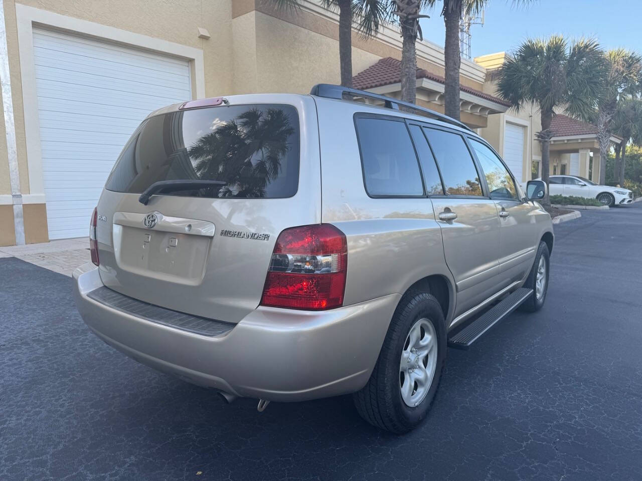 2006 Toyota Highlander for sale at LP AUTO SALES in Naples, FL