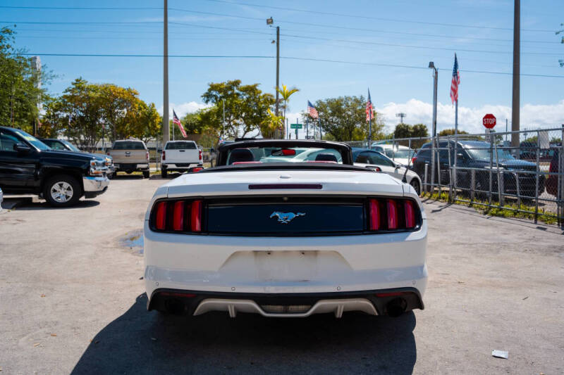 2016 Ford Mustang EcoBoost Premium