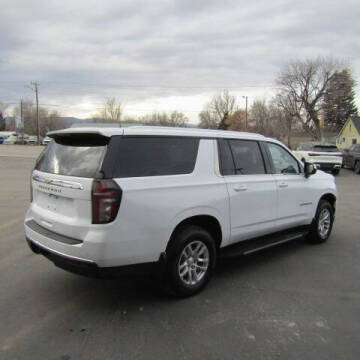 2023 Chevrolet Suburban LS