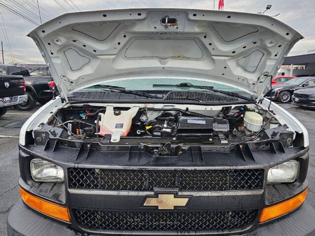 2017 Chevrolet Express 2500