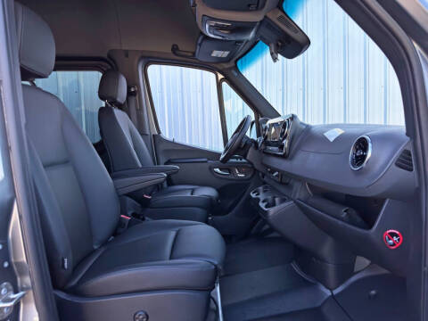 2024 Mercedes-Benz Sprinter 2500