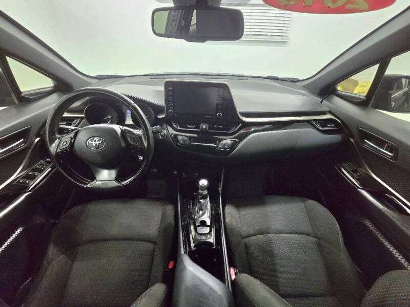 2019 Toyota C-HR LE