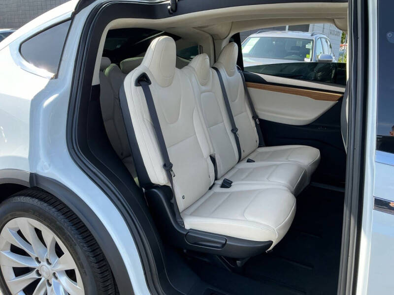 2019 Tesla Model X 75D