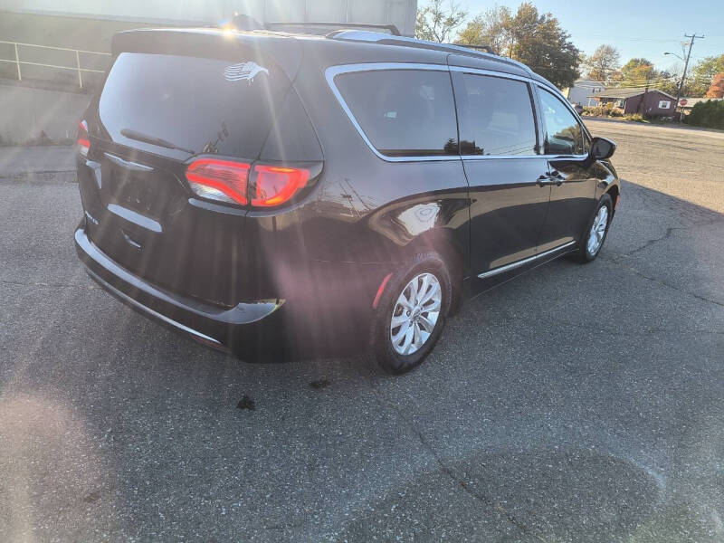 2018 Chrysler Pacifica Touring L