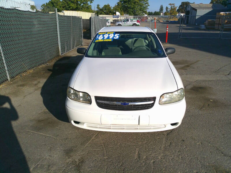 2000 Chevrolet Malibu Base photo 3