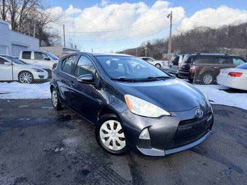 2012 Toyota Prius c Two