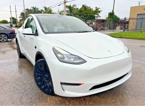 2023 Tesla Model Y Long Range