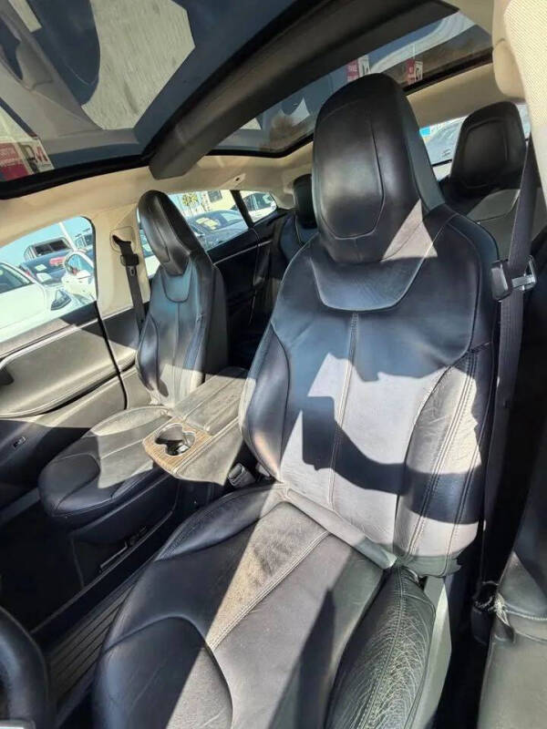 2014 Tesla Model S
